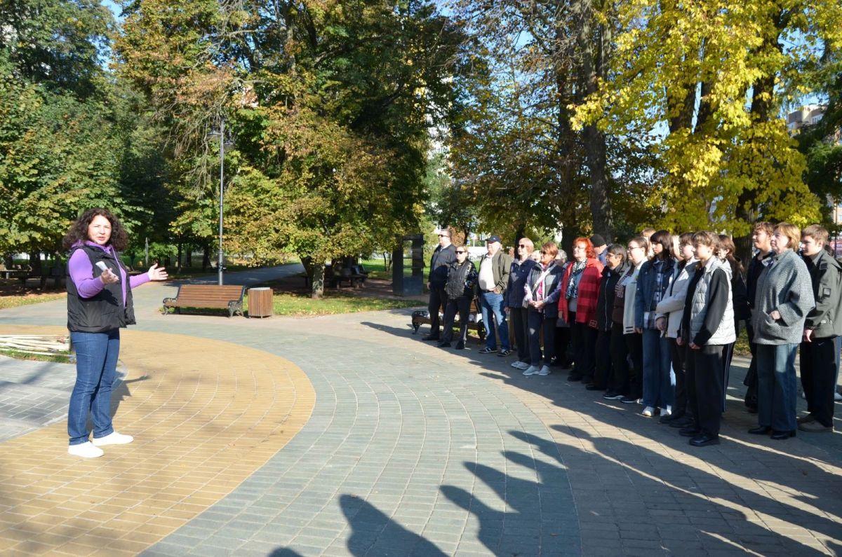 В Тамбове прошли три тематических арт-субботника, посвященных знаменитым русским писателям и поэтам В Тамбове прошли три тематических арт-субботника, посвященных знаменитым русским писателям и поэтам