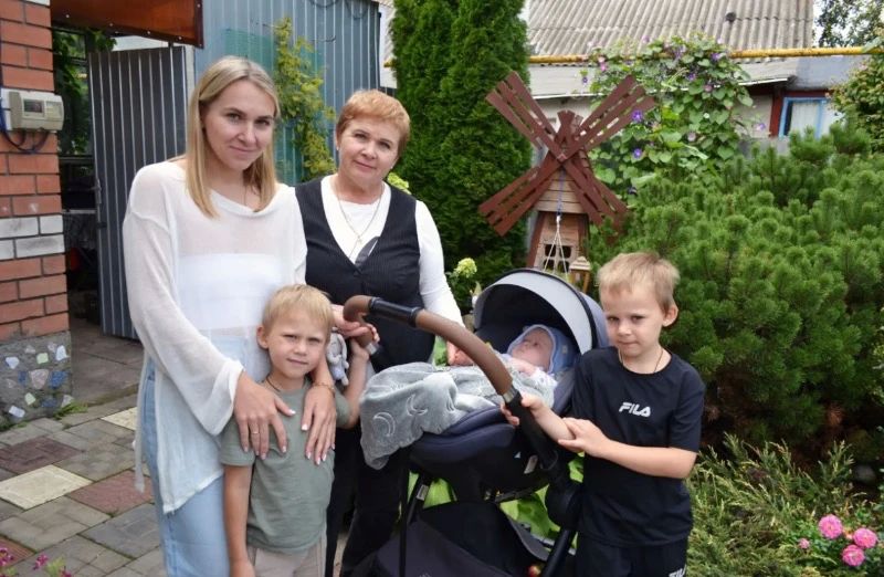 В Тамбовской области 444 семьи получили помощь социальной няни