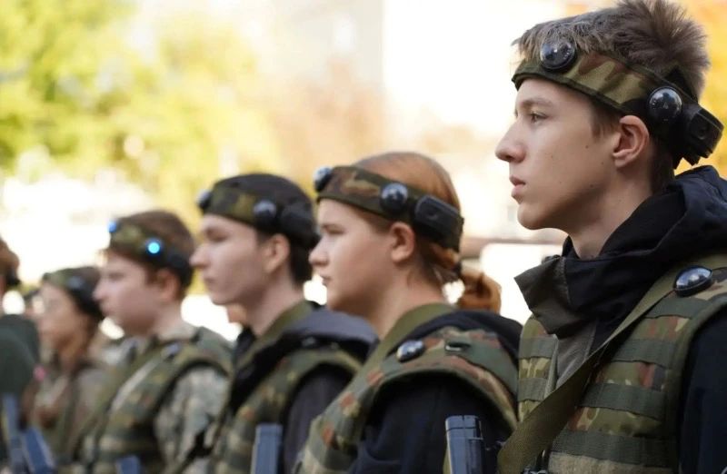 Для тамбовских школьников проведут учебные сборы по военной подготовке