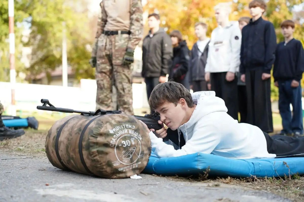 Учебные сборы для учеников восьмых классов проходят в Тамбовской области Учебные сборы для учеников восьмых классов проходят в Тамбовской области