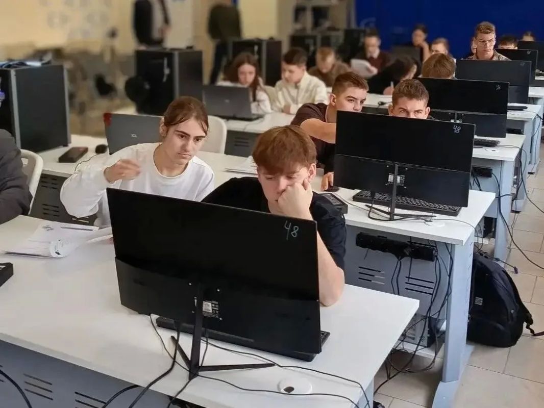 «Новая высота»: школьники и студенты Тамбовской области проверяют свои инженерные навыки «Новая высота»: школьники и студенты Тамбовской области проверяют свои инженерные навыки