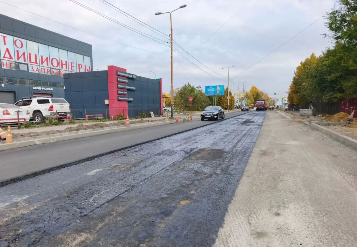 На Никифоровской в Тамбове приступили к укладке выравнивающего слоя асфальта На Никифоровской в Тамбове приступили к укладке выравнивающего слоя асфальта