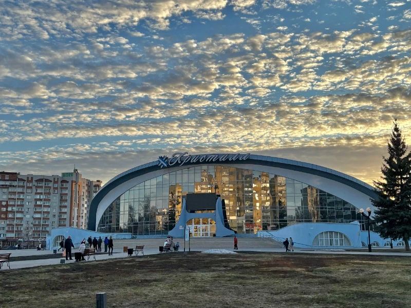 В Тамбове улучшат освещение на площади возле Дворца спорта «Кристалл»