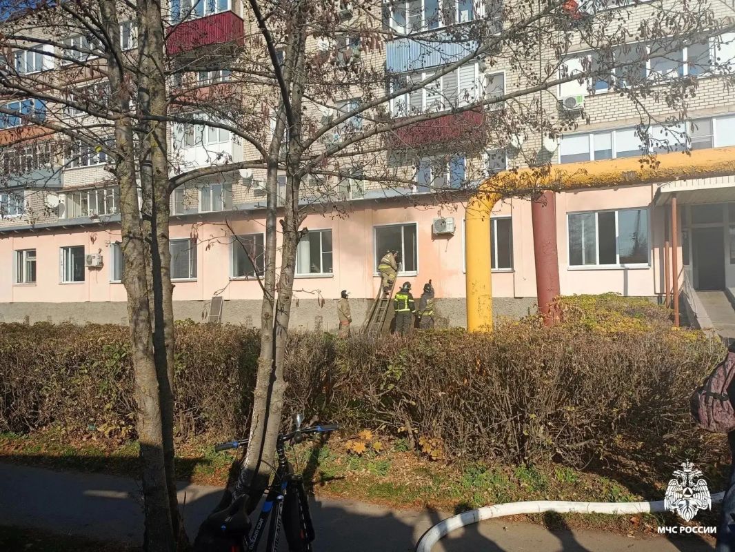 В Моршанске из горящей стоматологической поликлиники эвакуировали 68 человек В Моршанске из горящей стоматологической поликлиники эвакуировали 68 человек