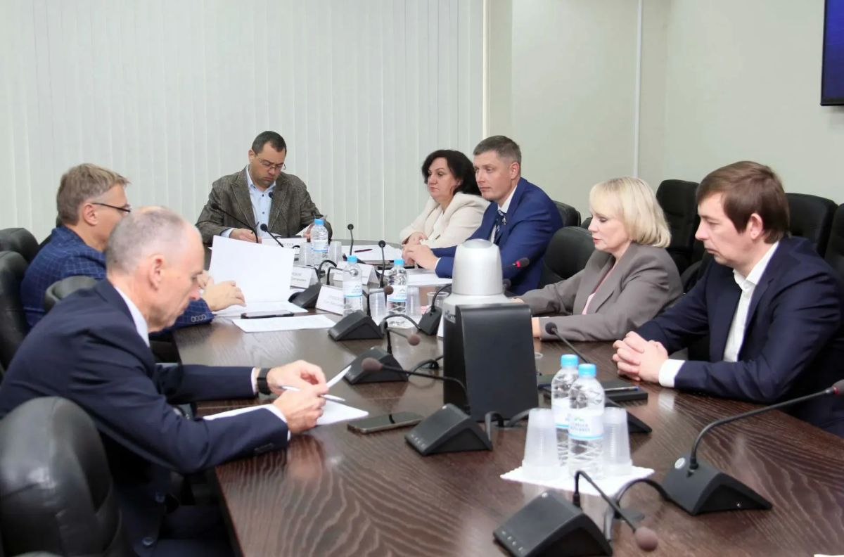 Под председательством Павла Моисеева прошло заседание комитета по охране здоровья