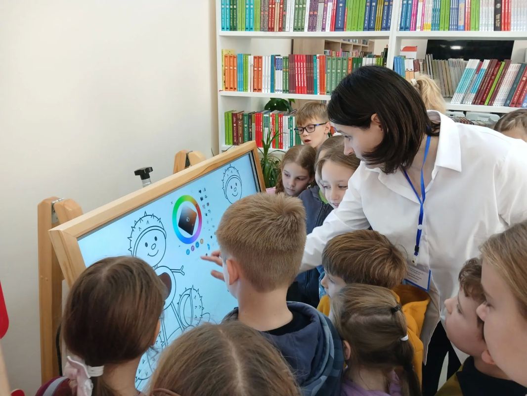 В модельной библиотеке им.Некрасова в Тамбове начала работу творческая мастерская В модельной библиотеке им.Некрасова в Тамбове начала работу творческая мастерская