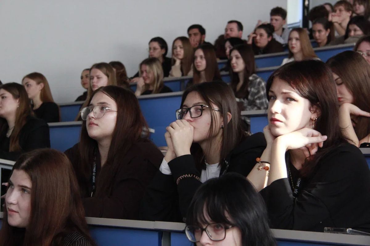 В Державинском университете проходит форум медиаволонтеров «Живи со смыслом В Державинском университете проходит форум медиаволонтеров «Живи со смыслом