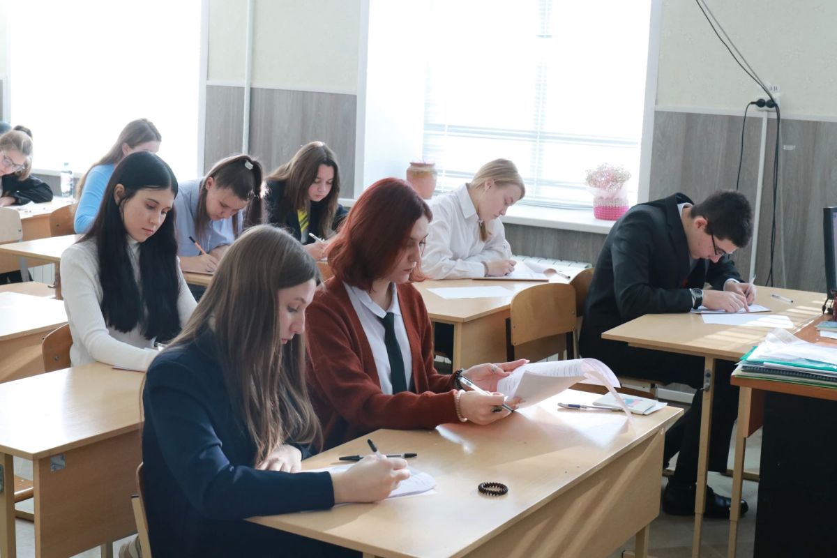 Старшеклассники Тамбова приняли участие в муниципальном этапе региональной олимпиады по избирательному праву и избирательному процессу