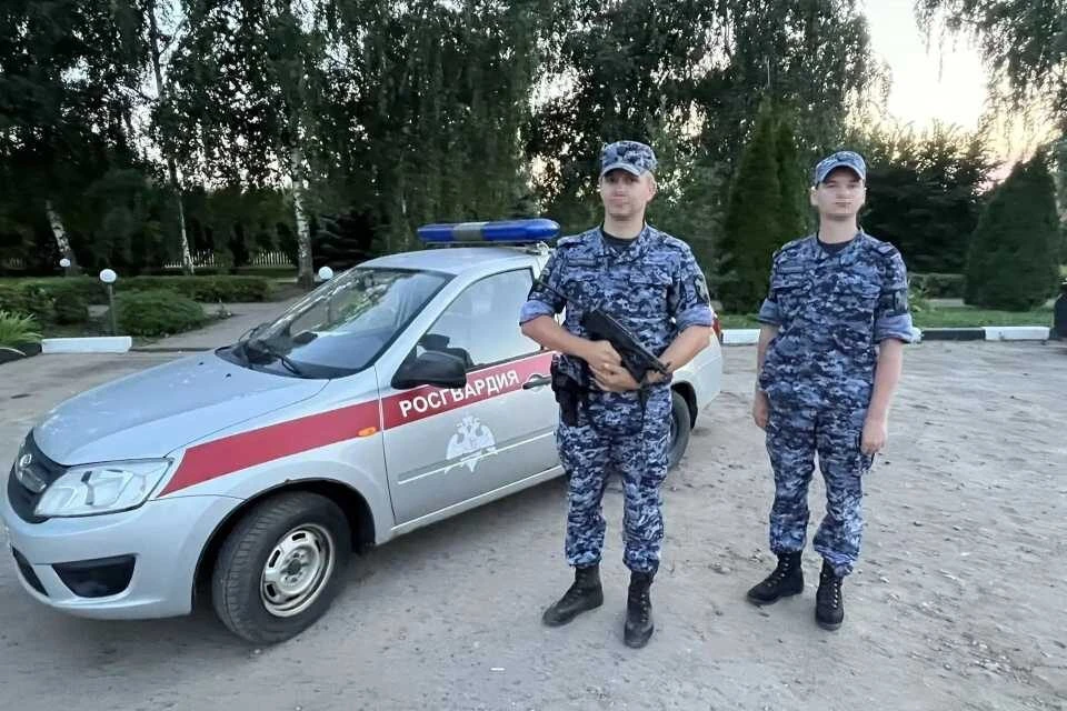 Сотрудники вневедомственной охраны Росгвардии в Тамбове отмечают профессиональный праздник — службе исполнилось 74 года!