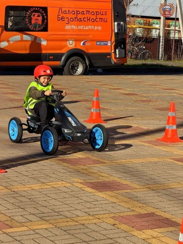 Безопасность начинается со знаний! Безопасность начинается со знаний!